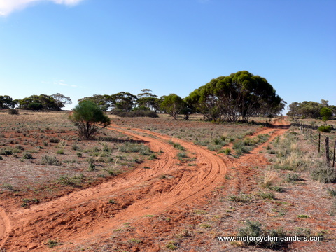 1870s old coach road from Overland Cnr eastwards