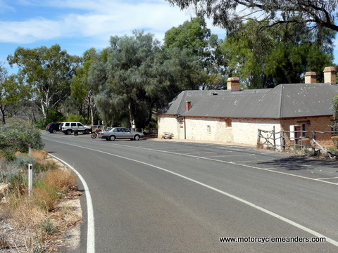 Overland Cnr Hotel from coach road