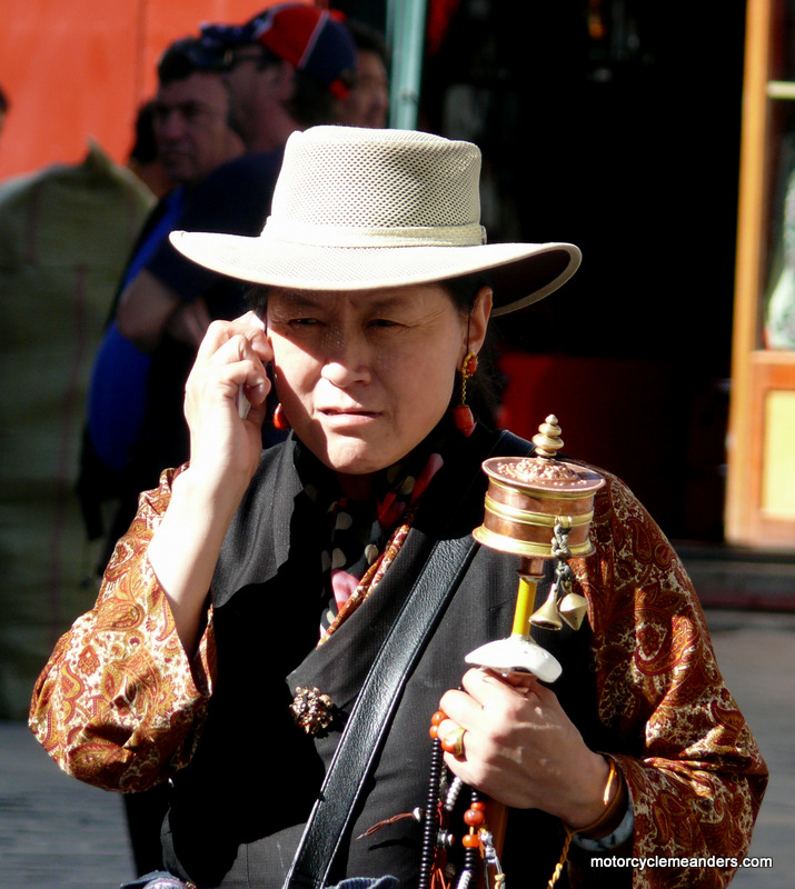 Pilgrim in Lhasa-phone takes precedence