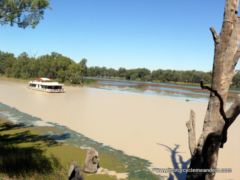 Muddy Darling flowing into Murray