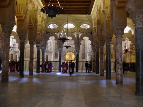 The mihrab of the Mezquita (against far wall)