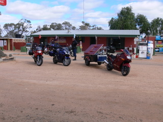 Last petrol before Broken Hill